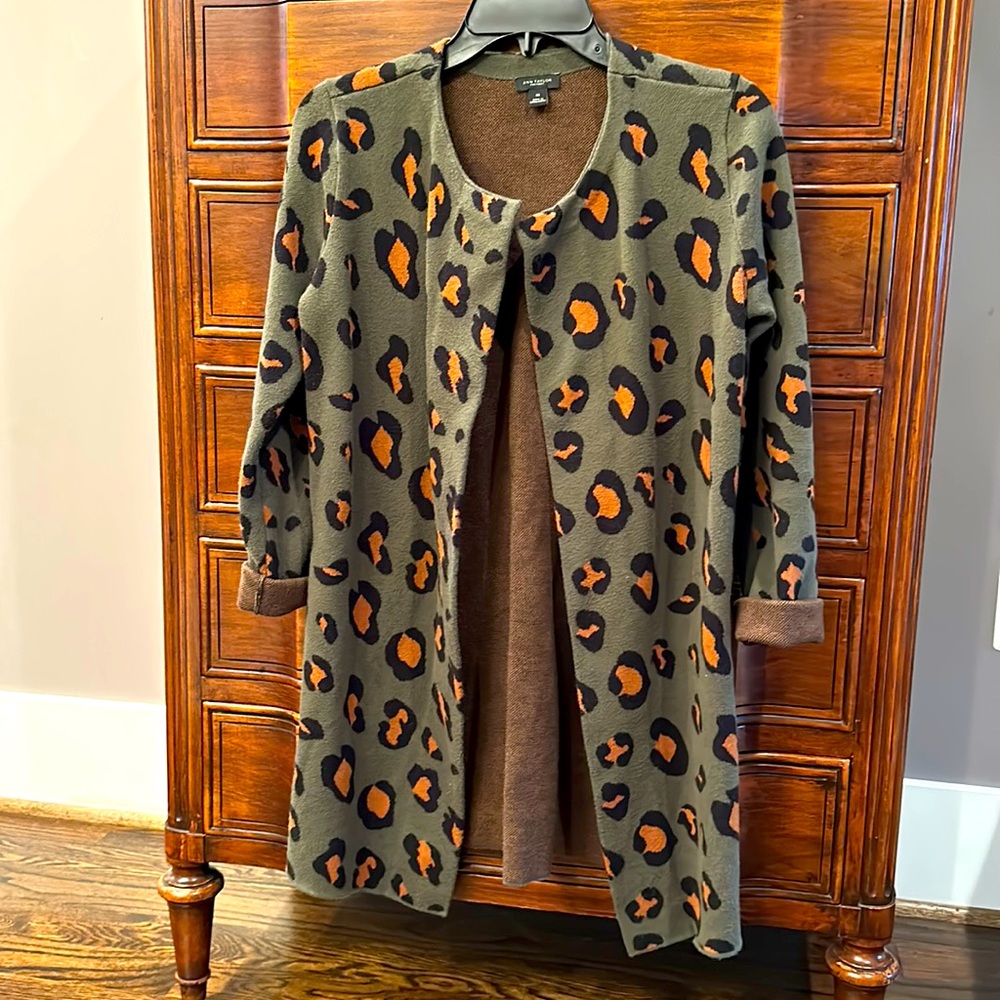 Long leopard print cardigan